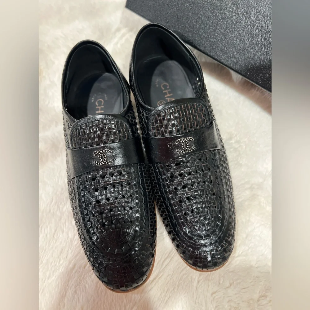 CHANEL ⭐️Woven leather black loafers 🔥